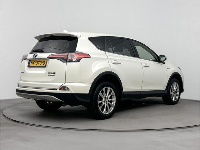 Toyota RAV4 2.5 Hybrid Executive | NL-Auto | JBL-Audio | 360° Camera | DEALER Onderhouden |