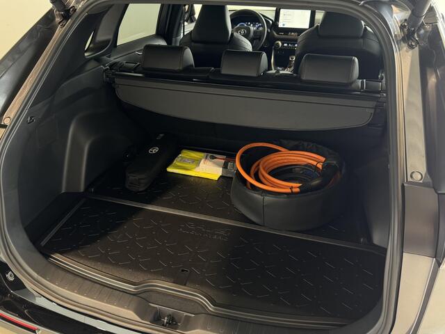 Toyota RAV4 2.5 PHEV AWD Style | Nieuw op voorraad | 1650kg Trekgewicht | Keyless | Connected services | Stoelverwarming |