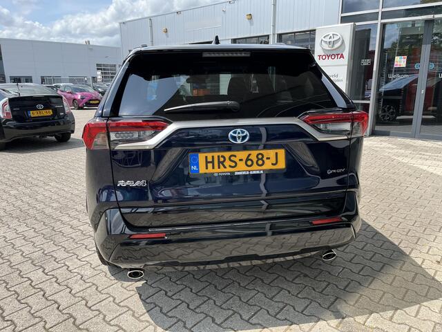 Toyota RAV4 2.5 Plug-in Hybrid AWD Limited Edition (306pk) Bi-Tone & Trekhaak afneembaar!