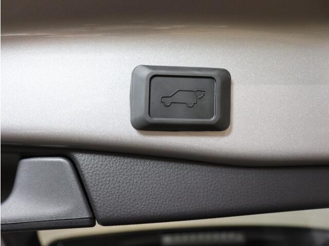 Toyota RAV4 2.5 Hybrid AWD Style, Innovation Pack, Schuifdak, Trekhaak, Snel rijden!