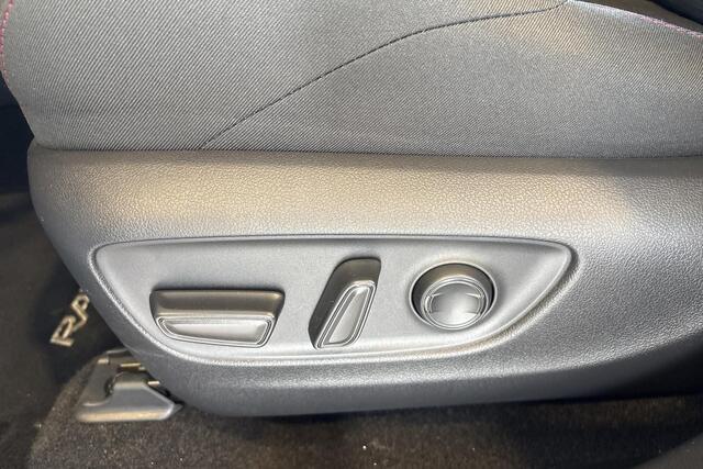 Toyota RAV4 2.5 Plug-in Hybrid AWD Dynamic Limited, Trekhaak, Stoelverwarming