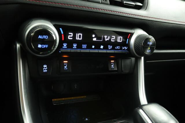 Toyota RAV4 2.5 Plug-in Hybrid AWD Business | Adaptive Cruise Control | Achteruitrijcamera | Parkeersensoren | Apple Carplay | Android Auto | Stoelverwarming |