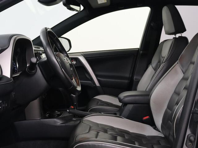 Toyota RAV4 2.5 Hybrid Adventure | Schuifdak | Leder | Trekhaak | Adaptive cruise | Stoelverwarming | Camera | Navigatie | Climate control | Bluetooth
