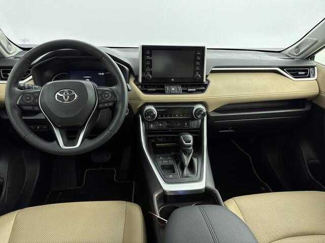 Toyota RAV4 2.5 Hybrid Executive Limited | Panoramic View Monitor | Leer | Stuur-/Stoelverwarming | Stoelventilatie | Lichtmetalen Velgen 18'' | Metaallak |