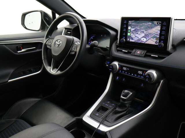 Toyota RAV4 2.5 218 PK HYBRID AUT. BI-TONE SELECTION + CARPLAY | ADAPTIVE CRUISE | CAMERA | STUUR/STOELVERW.