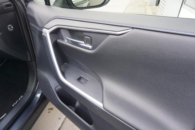 Toyota RAV4 2.5 Hybrid AWD Style Bi-Tone |Navi|Carplay|PDC V+A|Camera|Elektrische a.klep|Dode hoek|