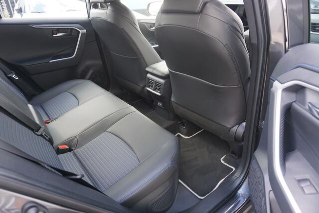 Toyota RAV4 2.5 Hybrid AWD Style Bi-Tone |Navi|Carplay|PDC V+A|Camera|Elektrische a.klep|Dode hoek|