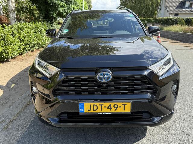 Toyota RAV4 2.5 Hybrid AWD 222PK Black Edition JBLoTrekhaak
