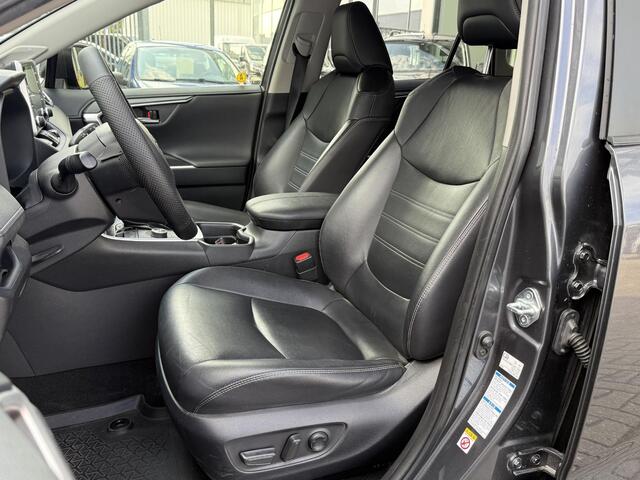 Toyota RAV4 2.5 Hybrid AWD Active | Bearlock & Klasse 5 | Trekhaak | Leder | JBL | 360 Camera | Winter Pack | Dealer Onderhouden
