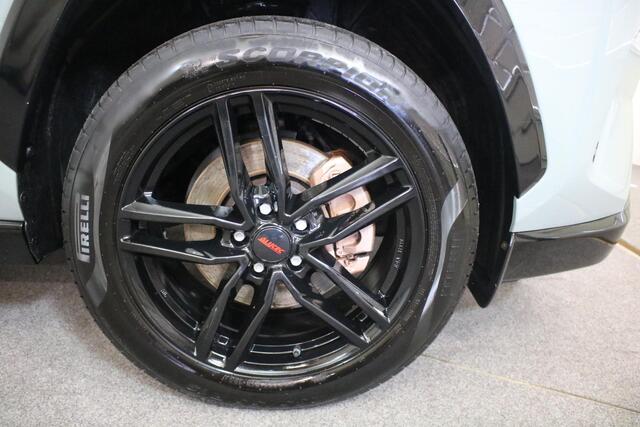 Toyota RAV4 2.5 Hybrid AWD Style