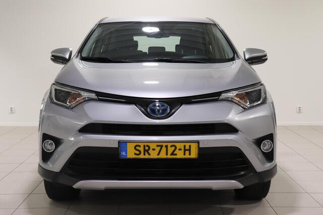 Toyota RAV4 2.5 Hybrid AWD Energy, AWD, Trekhaak, Elec Achterklep, Parkeersensoren voor en achter, Camera, Dealer Onderhouden!