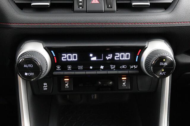 Toyota RAV4 2.5 Plug-in Hybrid AWD Dynamic | Nieuw uit voorraad leverbaar! | 10 jaar Garantie! |