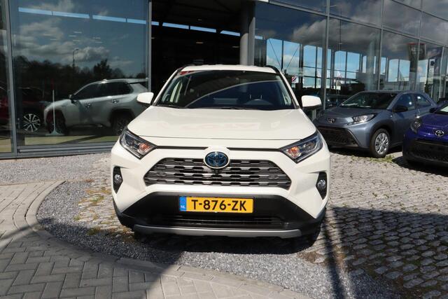 Toyota RAV4 2.5 Hybrid AWD Executive Limited, Parkeersensoren, 360 camera, JBL, Dodehoek detectie, 1650kg trekgewicht
