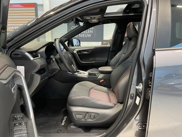 Toyota RAV4 2.5 Plug-in Hybrid AWD Limited Edition | Apple Carplay | 306 pk | Toyota Safety Sense | Dodehoekdetectie |
