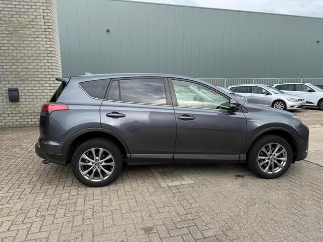 Toyota RAV4 2.5 Hybrid AWD Executive
