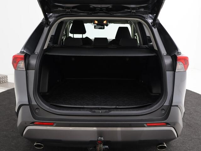 Toyota RAV4 2.5 Hybrid AWD Team D | Apple Carplay & Android Auto | Parkeercamera | Trekhaak |