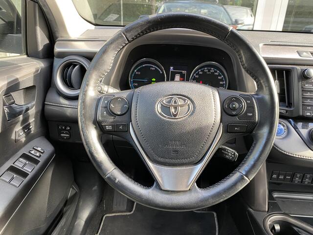 Toyota RAV4 2.5 Hybrid AWD Executive Navi Fullmap/Achteruitr.camera/Lederen bekl./Hoogteverstb. verwarmde stoelen met memory/Parkeersens. V+A/Keyless entry+startstop/Elektr. achterkl./Cruisecontr./DodehoekdetectieLed Dagrijverl.