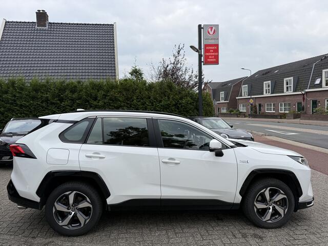 Toyota RAV4 2.5 Plug-in Hybrid AWD 306pk, Trekhaak | Camera | CarPlay