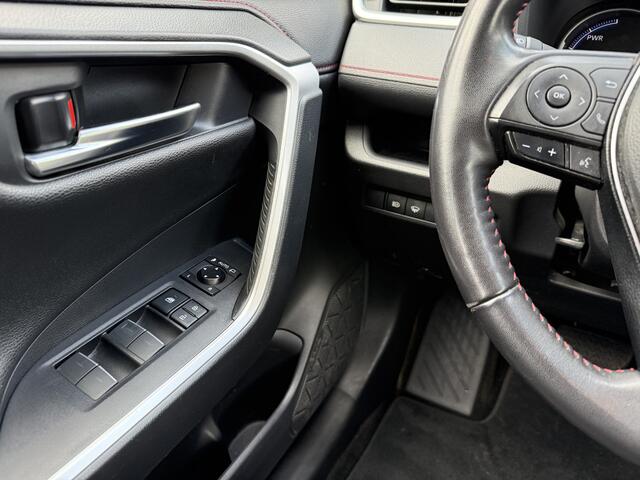 Toyota RAV4 2.5 Plug-in Hybrid AWD 306pk, Trekhaak | Camera | CarPlay