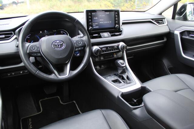 Toyota RAV4 2.5 Hybrid Style | Rijklaar | Trekhaak | Leder | Stoel-/stuurverw. | Apple/Android | LED | El. achterklep