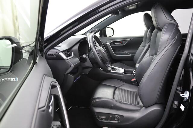 Toyota RAV4 2.5 Hybrid Black Edition | JBL Audio | Stoel en Stuurverwarming | Dodehoek Detectie | Keyless Entry | 360 Camera |