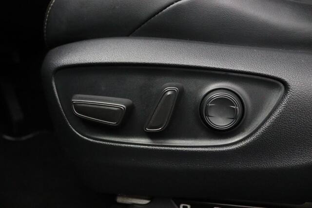 Toyota RAV4 2.5 Hybrid Black Edition | JBL Audio | Stoel en Stuurverwarming | Dodehoek Detectie | Keyless Entry | 360 Camera |