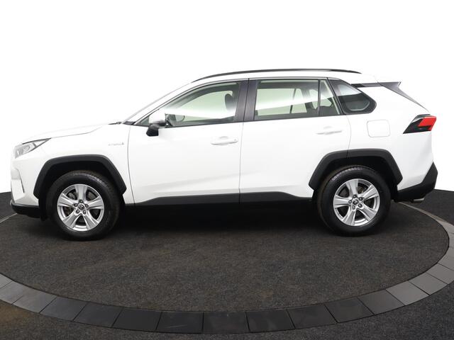 Toyota RAV4 2.5 Hybrid Active | Achteruitrijcamera | Apple CarPlay | LED verlichting | Lage kilometerstand |