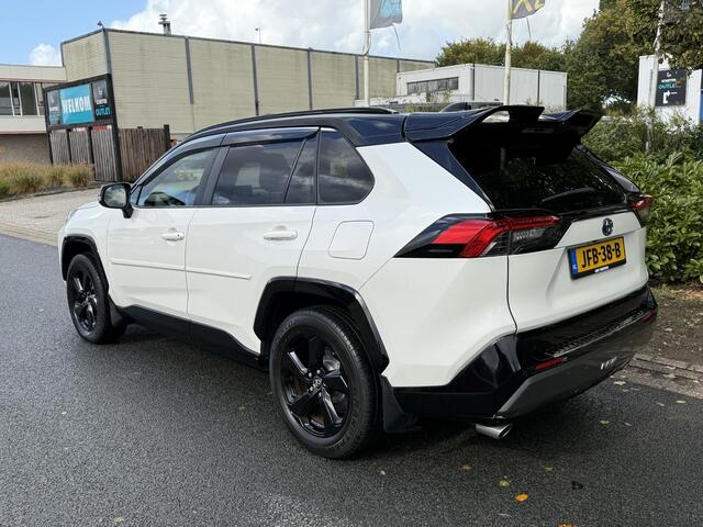 Toyota RAV4 2.5 Hybrid AWD 222PK Bi-ToneoPanooTrekhaakoJBL