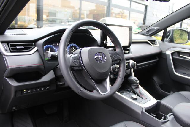 Toyota RAV4 2.5 Plug-in Hybrid AWD Bi-Tone Plus | Rijklaar | Panodak | Navi | JBL | HUD | Leder | Stoel- koeling/verwarming