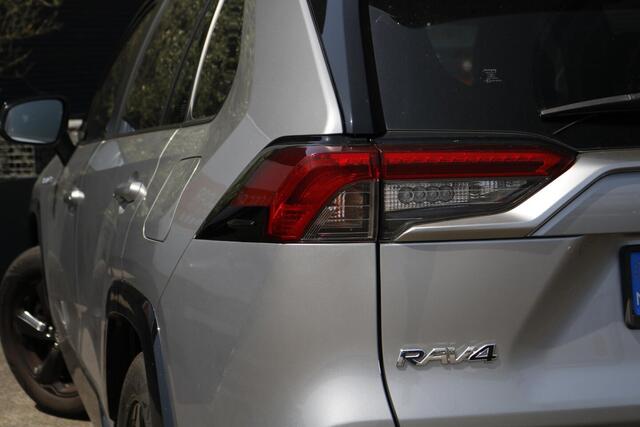 Toyota RAV4 2.5 Hybrid Bi-Tone Paul | 01-11