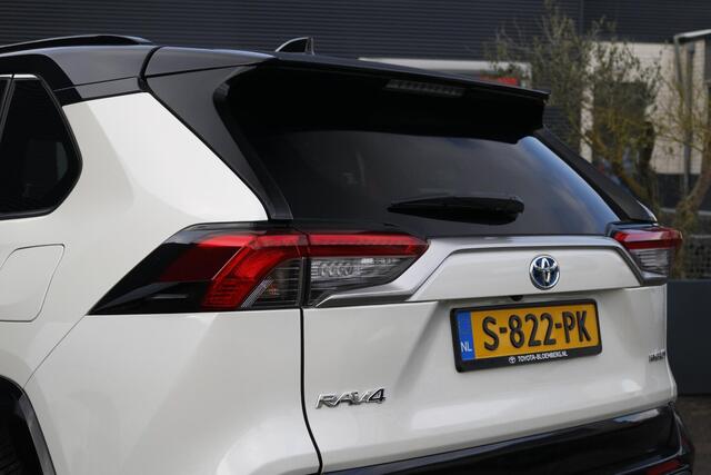 Toyota RAV4 2.5 Hybrid Bi-Tone