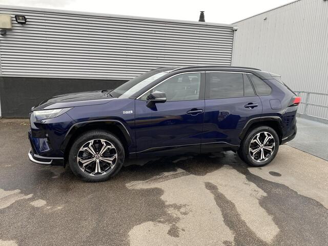 Toyota RAV4 2.5 Plug-in Hybrid AWD Bi-Tone Plus Limited Incl: Dode hoek detectie - AppleCarPlay/AndroidAuto, Stoel en Stuurverwarming, LM velgen, Parkeer hulp camera