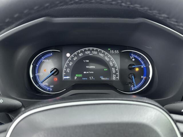 Toyota RAV4 2.5 Hybrid AWD Executive Limited | Elektrisch glazen panorama-dak | Parkeersensoren V+A | 360° Camera | Stoelverwarming |