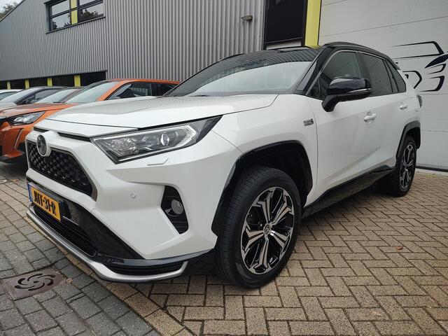 Toyota RAV4 2.5 Plug-in Hybrid AWD Business Plus 4X4 JBL Head-Up Navigatie Carplay 360-Camera Stoel-Stuurverw. Trekhaak 1650KG