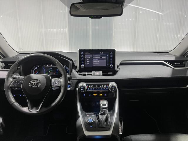 Toyota RAV4 2.5 Hybrid AWD Executive | AWD | Afn. Trekhaak | Parkeersensoren V+A | Leer | BSM | Stoel- & Stuurverwarming