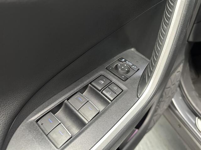 Toyota RAV4 2.5 Plug-in Hybrid AWD Style