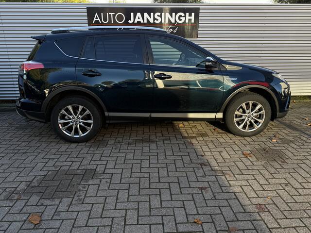 Toyota RAV4 2.5 Hybrid AWD Executive met 1650kg trekgewicht!! | Trekhaak | Stoel/Stuurverwarming | 360° camera | Clima | Navi | Keyless | RIJKLAARPRIJS INCL 12 MAANDEN GARANTIE EN BEURT