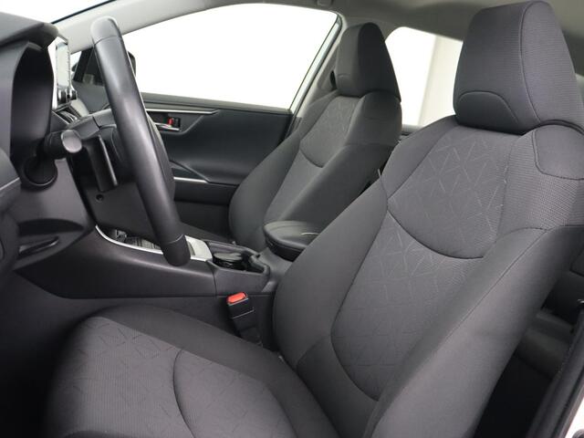 Toyota RAV4 2.5 Hybrid Business | Trekhaak | Adaptive cruise | Camera | Carplay | Digital Cockpit | Climate control | Parkeerhulp | Full LED