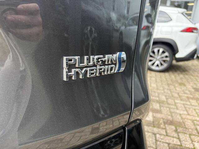 Toyota RAV4 2.5 Plug-in Hybrid AWD Dynamic | Afneembare trekhaak | 1500 kilo trekgewicht |