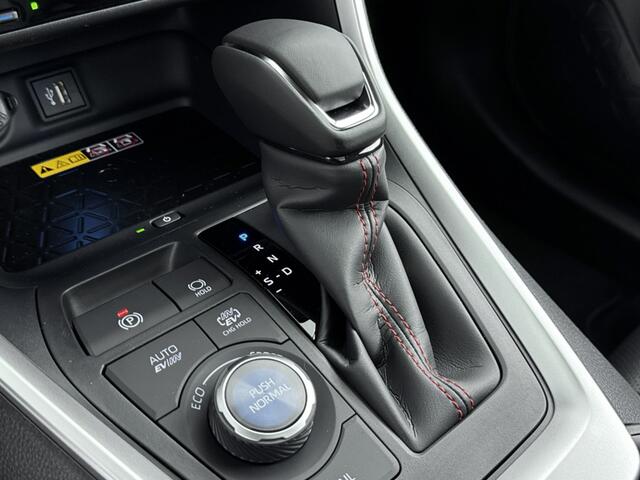 Toyota RAV4 2.5 Plug-in Hybrid AWD Bi-Tone Plus | Apple Carplay & Android Auto | Parkeercamera |