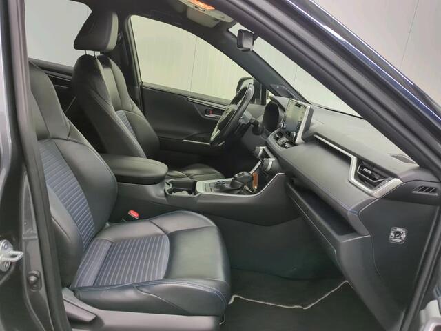 Toyota RAV4 2.5 Hybrid AWD Bi-Tone