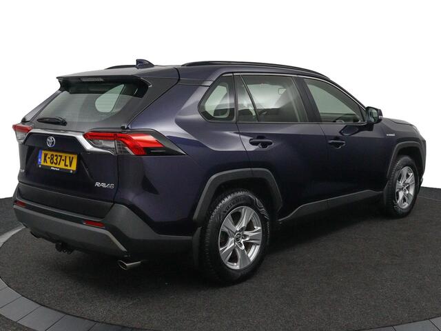 Toyota RAV4 2.5 Hybrid Active | Stoelverwarming | Trekhaak | Stuurverwarming | All season banden |