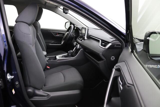 Toyota RAV4 2.5 Hybrid Active | Stoelverwarming | Trekhaak | Stuurverwarming | All season banden |