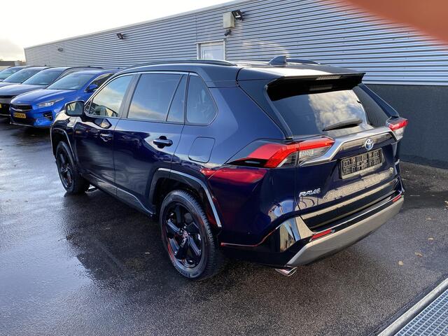 Toyota RAV4 2.5 Hybrid Bi-tone Navigatie, Apple CarPlay/Android Auto, JBL audio, achteruitrij camera, parkeersensoren v&a, stoelverwarming, cruise control adaptief