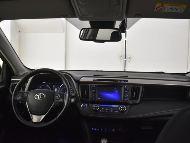 Toyota RAV4 2.5 Hybrid AWD Team Edition | Trekhaak | PDC V+A | Stuur en Stoe