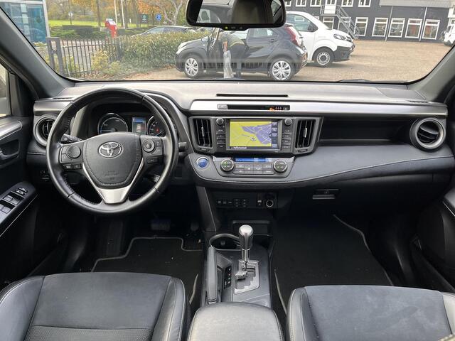 Toyota RAV4 2.5 Hybrid Style | Trekhaak | Adaptieve cruise control | Navigatiesysteem