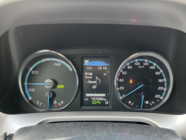 Toyota RAV4 2.5 Hybrid Style | Trekhaak | Adaptieve cruise control | Navigatiesysteem