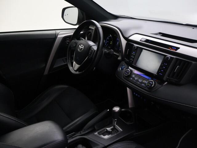 Toyota RAV4 2.5 HYBRID AWD 4WD AUT. DYNAMIC + TREKHAAK 1650 KG | ADAPTIVE CRUISE | CAMERA | STOELVERW. | 18 INCH