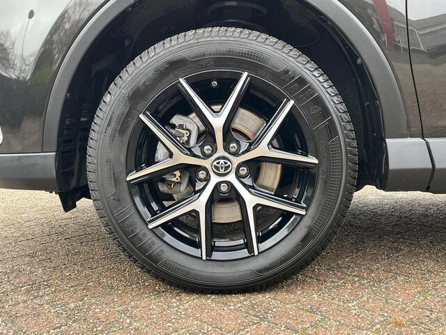 Toyota RAV4 2.5 Hybrid Style | Dode hoek waarschuwing | Stoelverwarming | Camera's rondom | Elektrische achterklep |