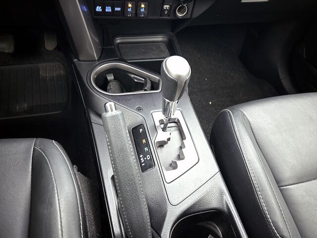 Toyota RAV4 2.5 Hybrid AWD Executive Business